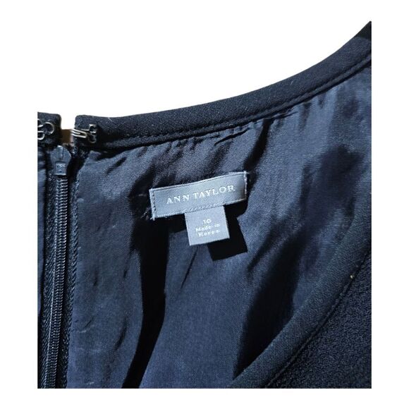 ANN TAYLOR Black Sheath Dress with Back Waist Bow Accent Slimming - Size 10 - Picture 6 of 7